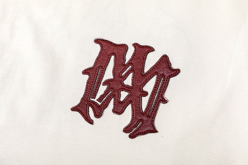 Amiri T · 4