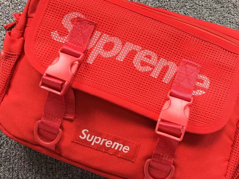 Shoulder Bag · 3