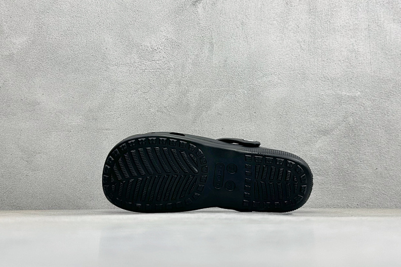 Zhenhui- Crocs · 6