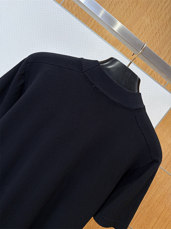 Embroidered Knit Short Sleeve · 5