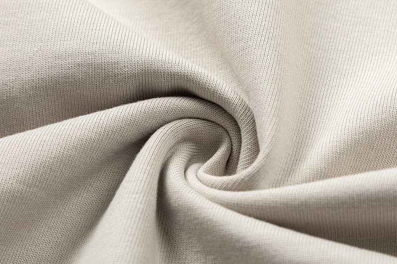 Amiri Logo T 3