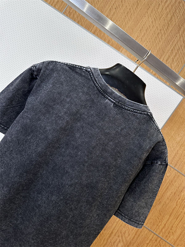 Letter Print T-Shirt · 5