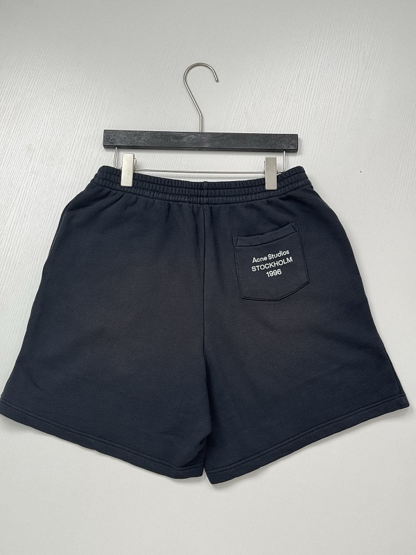 Wash Black Shorts · 6