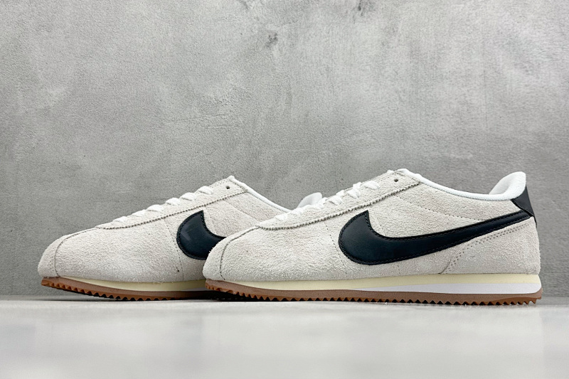 Zhenhui- Nike Cortez 5