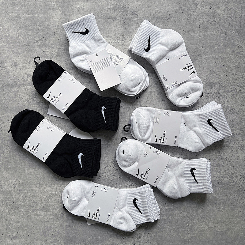 Lili-nike Everday Socks Thin