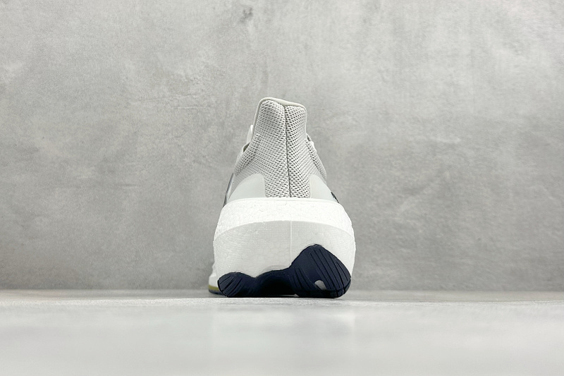zhenhui-Adidas Ultraboost Light W 4