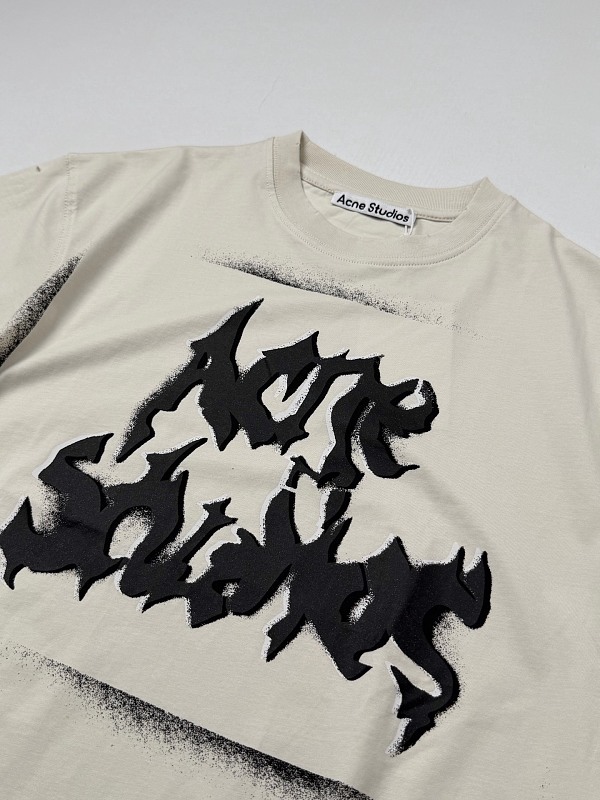 Letter Distressed Short Sleeve T-Shirt 7