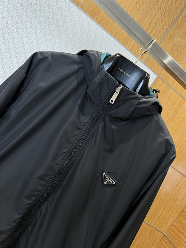 Double-Sided Detachable Hooded Jacket · 5