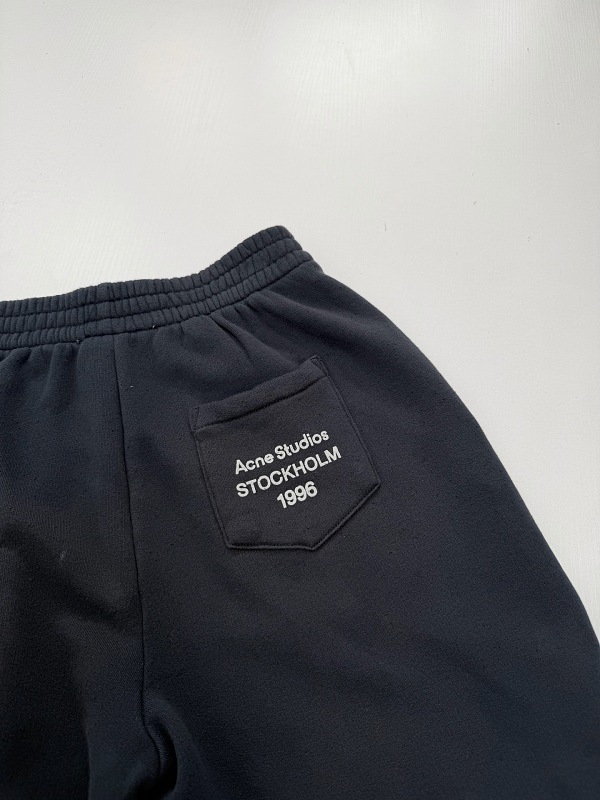 Printed Wash Black Sweatpants · 3