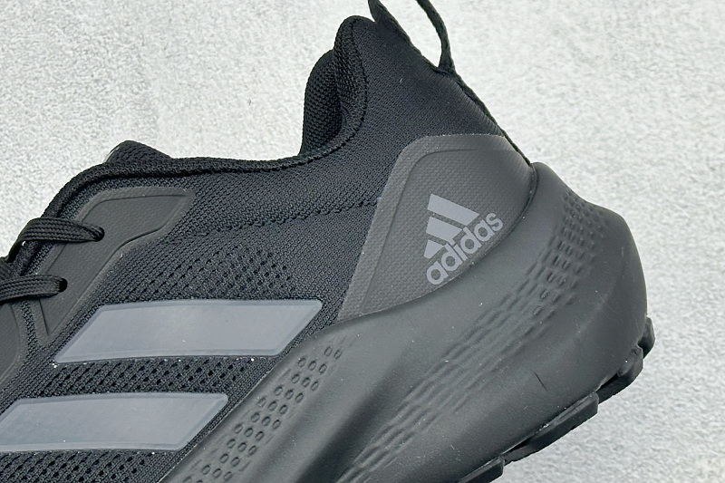 zhenhui-Adidas Super Nova