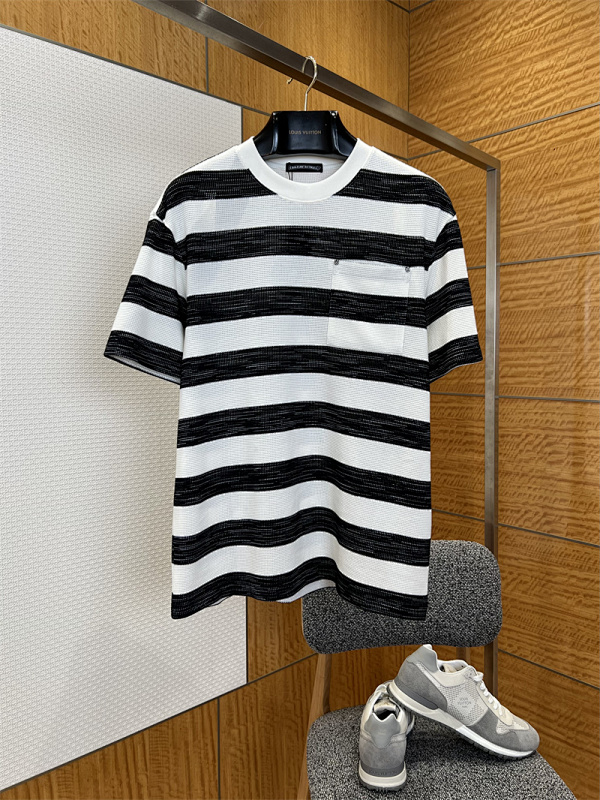 Crew Neck Short Sleeve Tee · 4