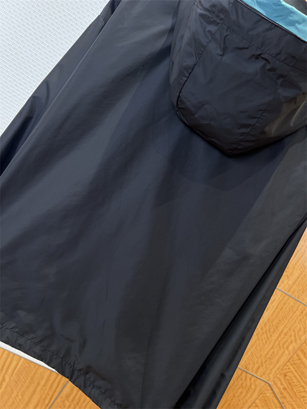 Double-Sided Detachable Hooded Jacket · 3