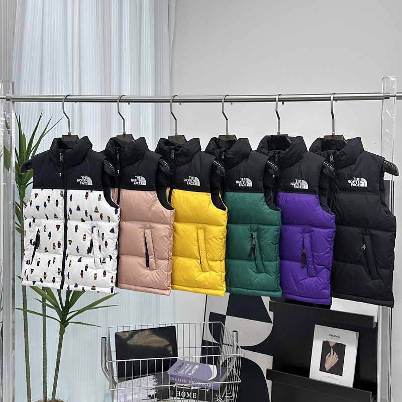 The North Face Children Vest · 3