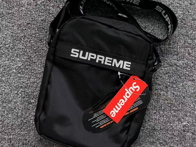 Shoulder Bag · 6