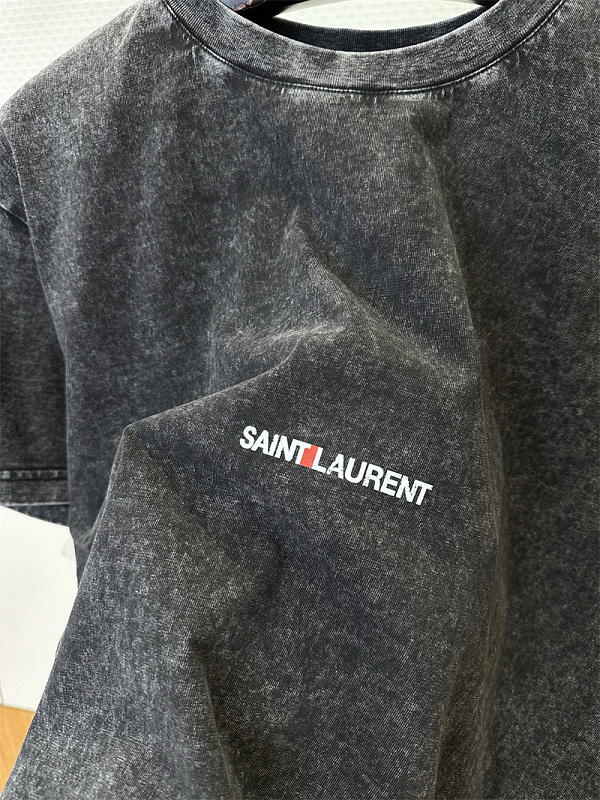 Letter Print T-Shirt · 6