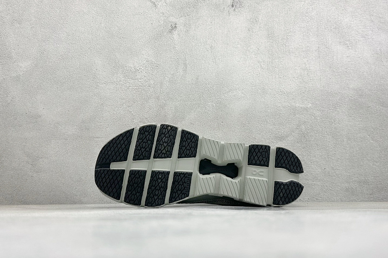 zhenhui-On Cloud X 4 · 6