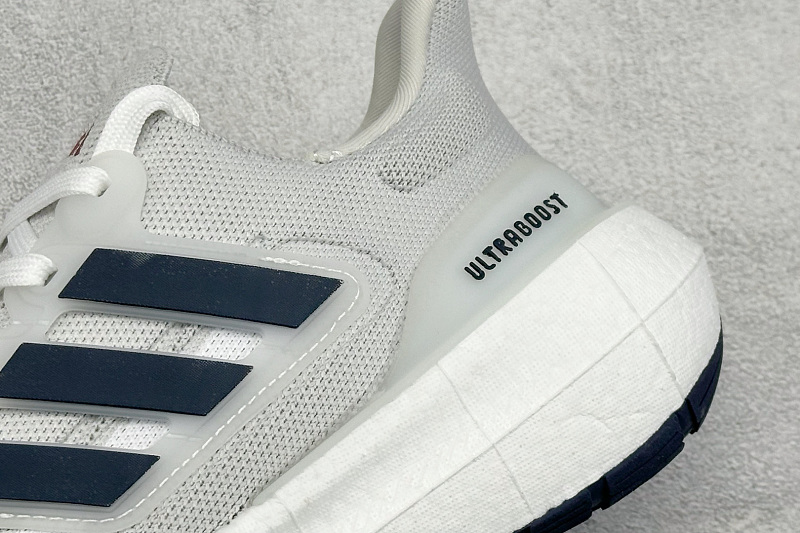 zhenhui-Adidas Ultraboost Light W