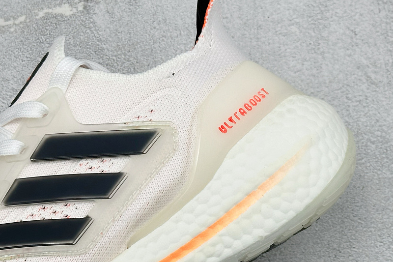 zhenhui-Adidas UltraBoost 21