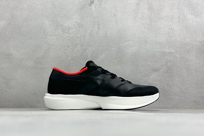 Zhenhui- Adizero Adios 10 8