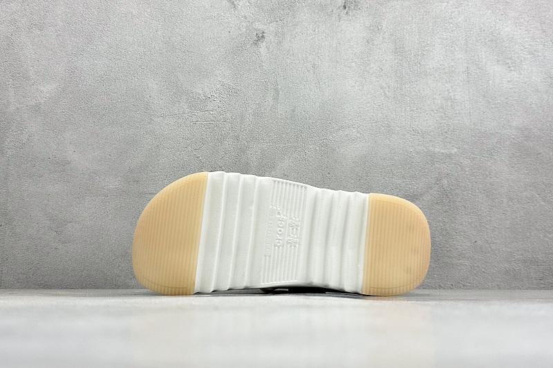 zhenhui-Crocs · 6