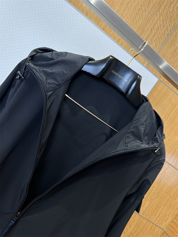Casual Hooded Windbreaker Jacket · 2