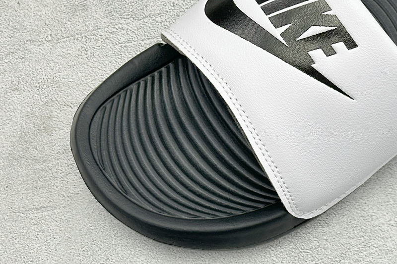 zhenhui-Nike Victori One Slide 3