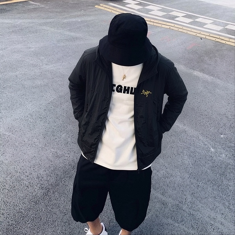Sun-Protection Jacket · 4