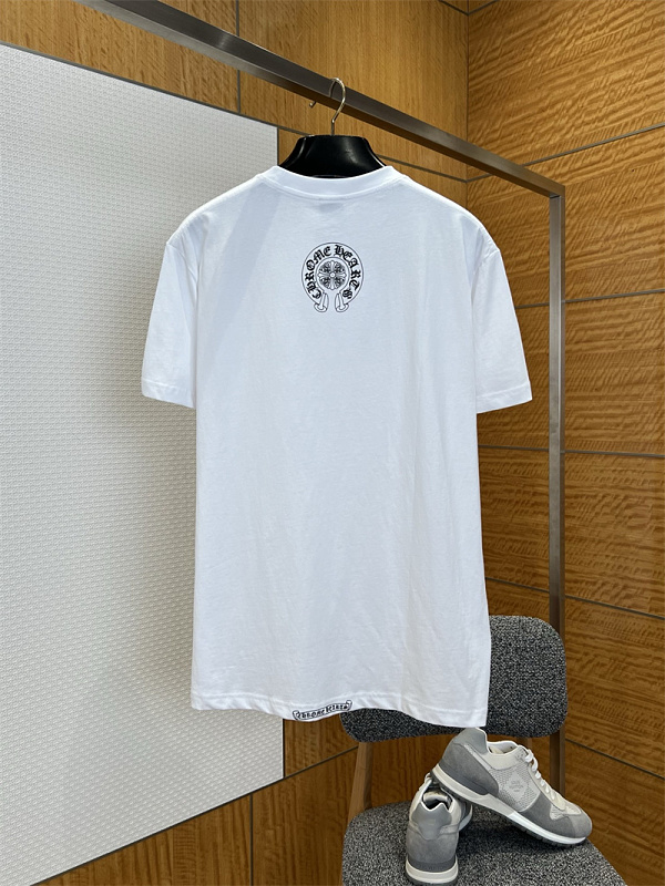 Horseshoe Print Short Sleeve Tee 9