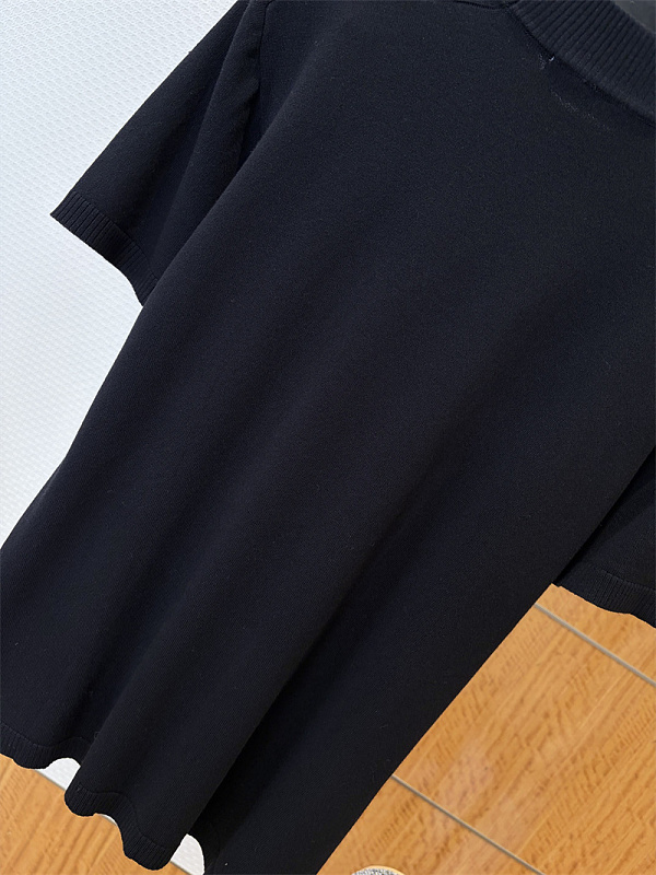Embroidered Knit Short Sleeve · 4