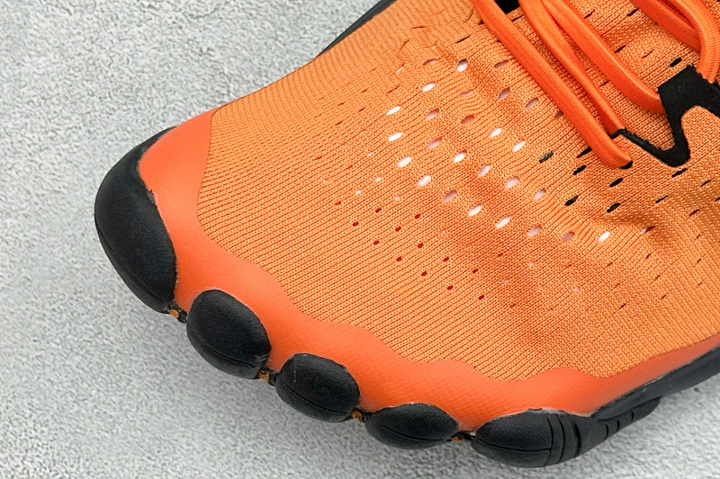 Zhenhui- Balenciaga Anatomic Runner -82106w2fc15845 3