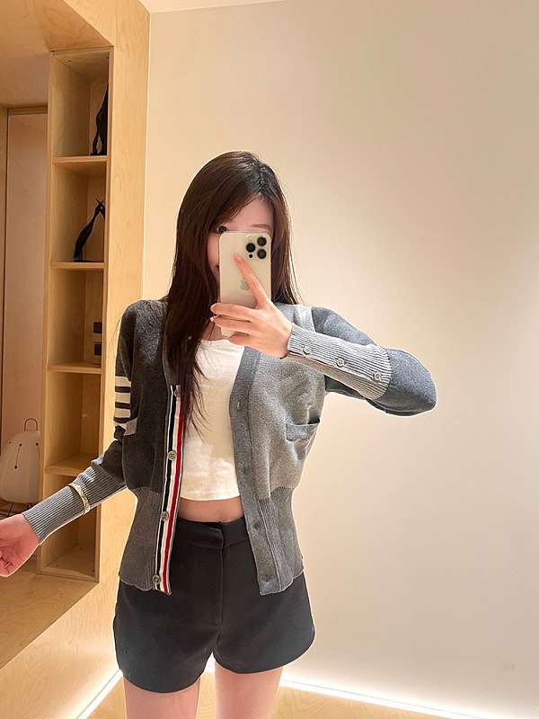 66060365 TB拼色开衫，1-3 · 4