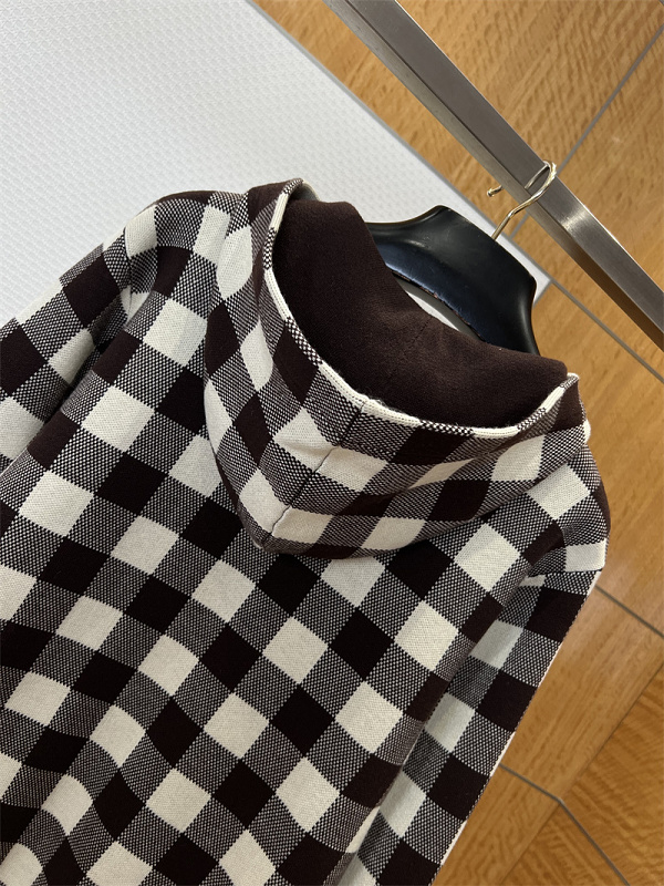 Hooded Knit Sweatshirt 5