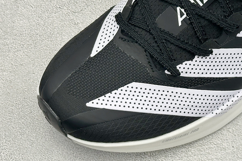 Zhenhui- Adizero Adios 10 3