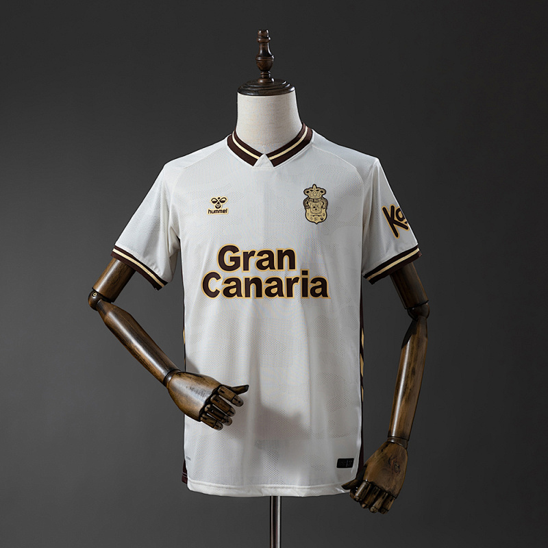 wanban-Las Palmas 25/26 Third Away · 2