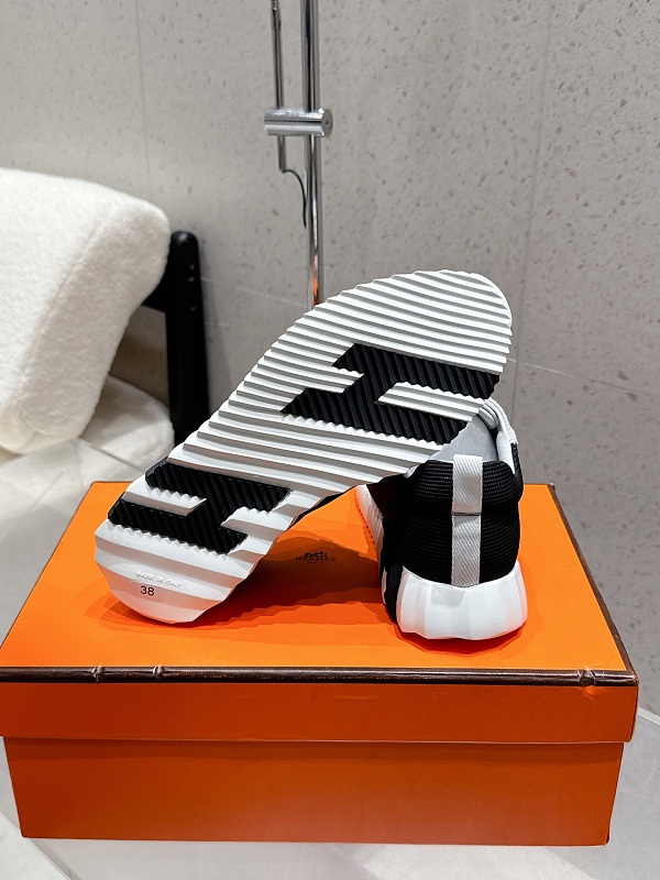 RX Sport Sneaker 3