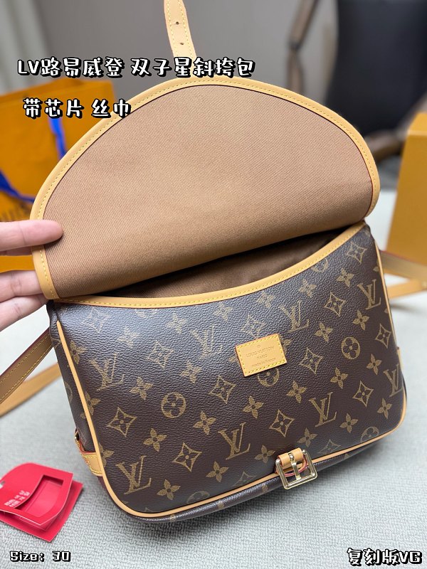 Xinxin LV Monogram ​​，30*21cm 4