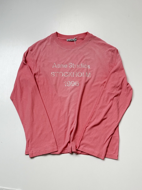 Distressed Blurred Letter Print Long Tee · 6