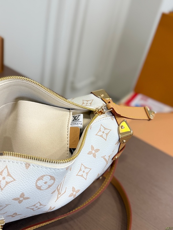Xinxin LV Trunk，23*16cm · 2