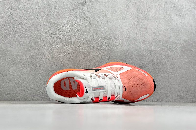 zhenhui-NIKE Structure Plus 7