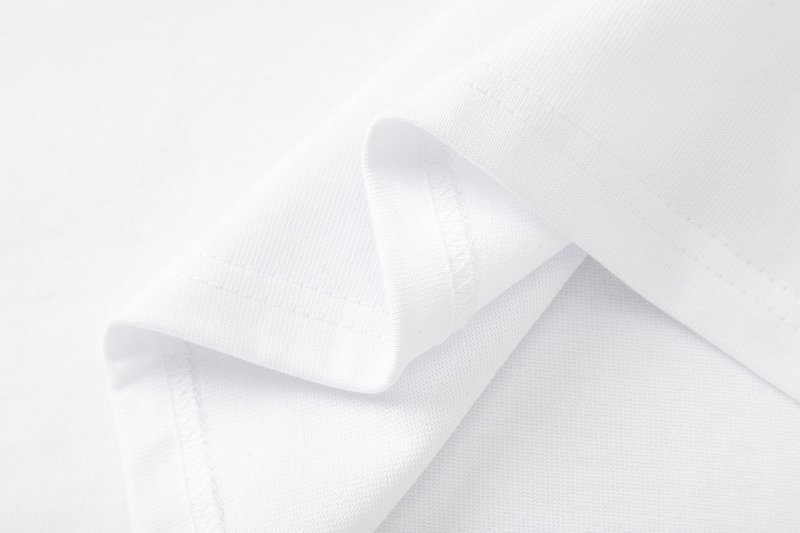 Amiri Logo T · 3