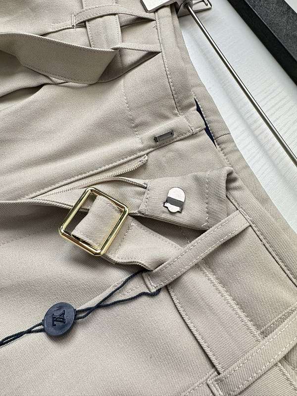 Metal Buckle Belt Wide Leg Trousers 8