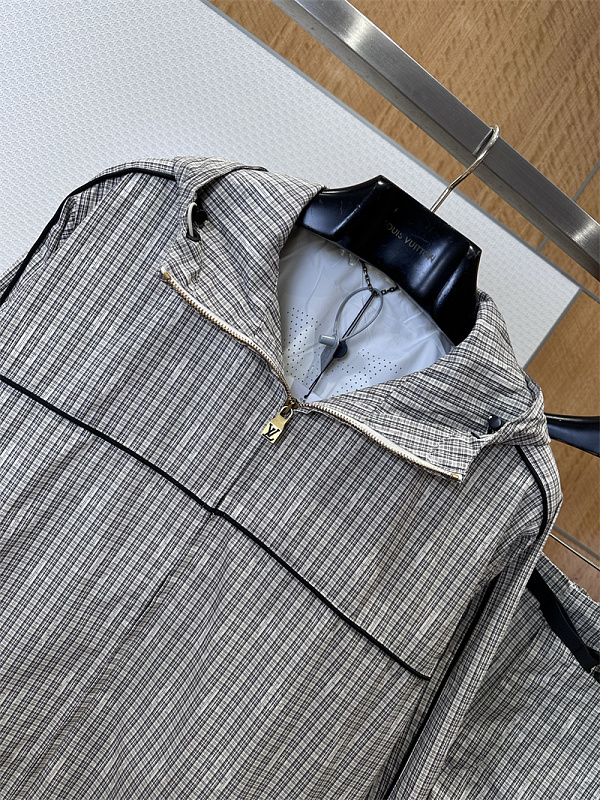 Hooded Casual Tracksuit 12