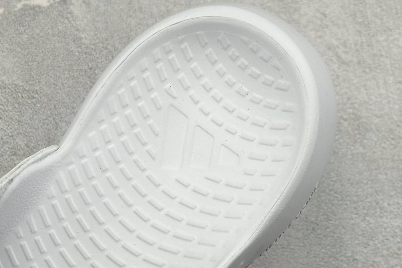 zhenhui-Adidas Lightblaze Slidesp 2