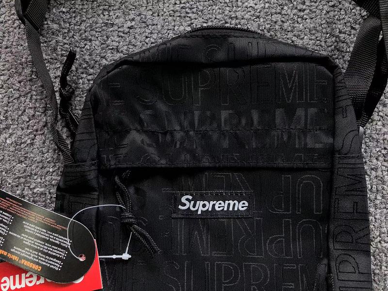 Shoulder Bag · 3