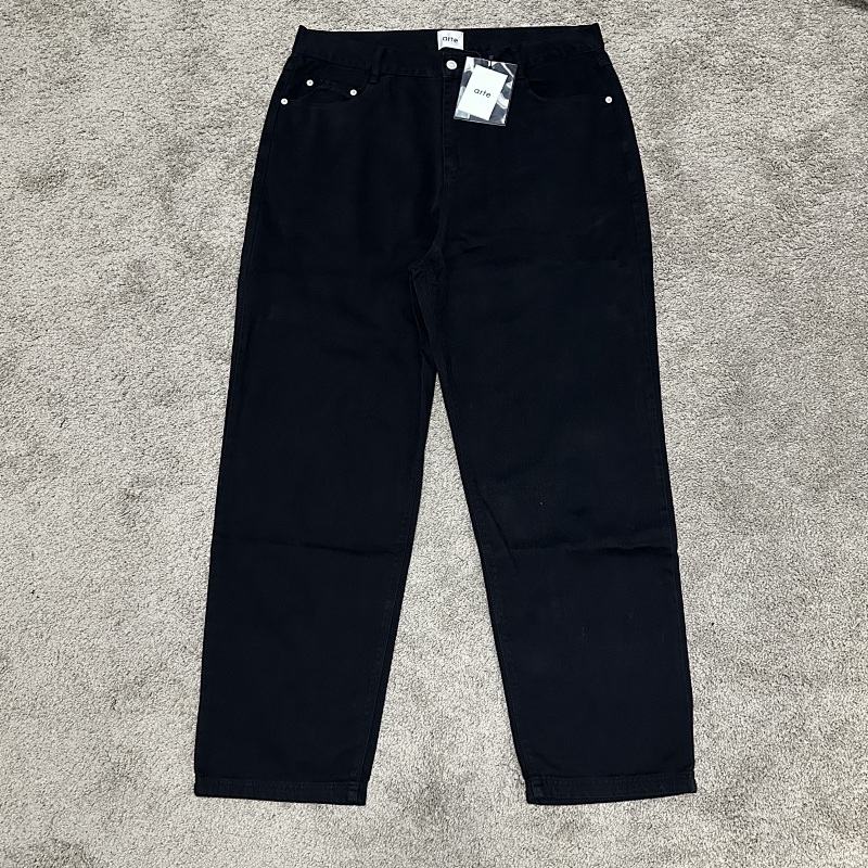 Ate Embroidered Pocket Denim Pants 6