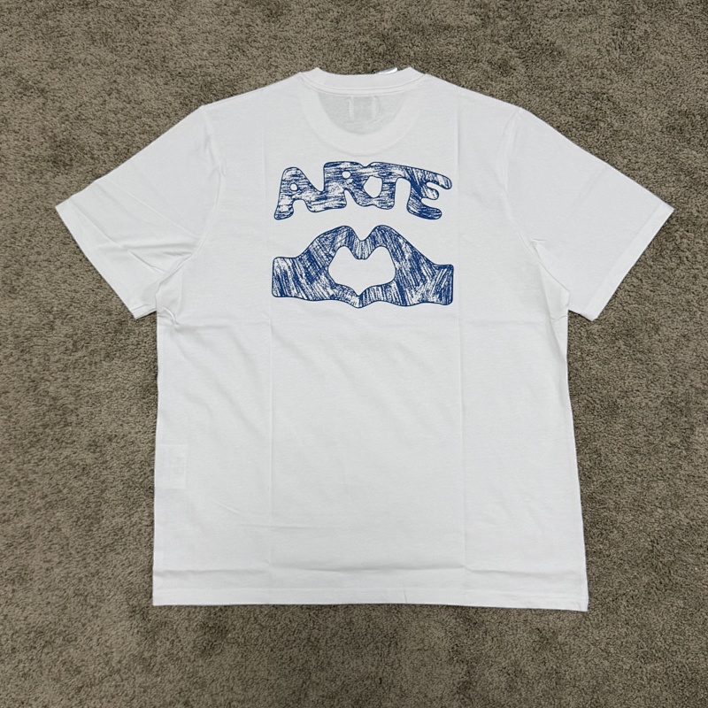 Ate Heart/Hand Tee 6