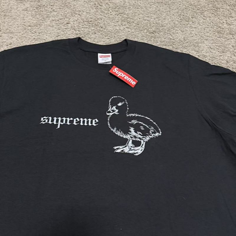 Supreme Duck Tee 4