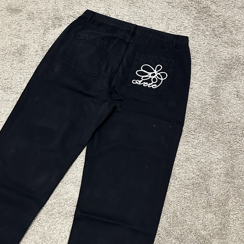 Ate Embroidered Pocket Denim Pants 3