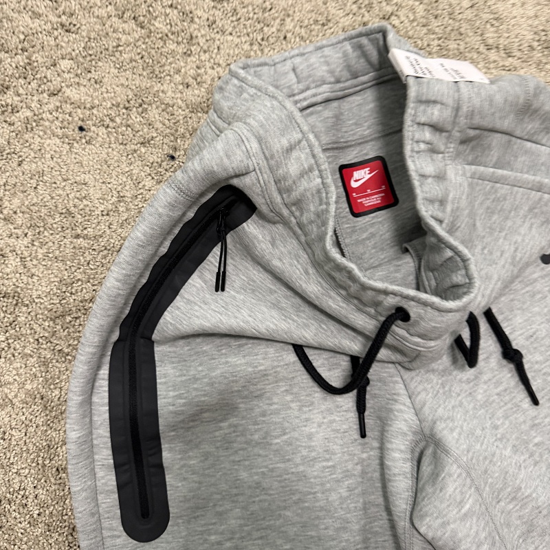 Nk Tech Fleece Short Grey 5