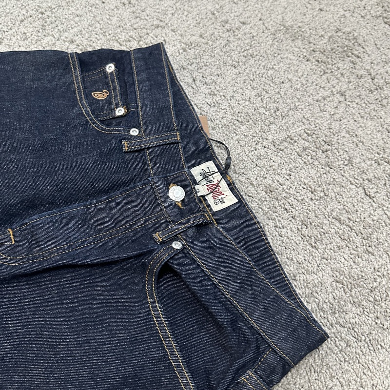 Stu Rinsed Indigo Short 3